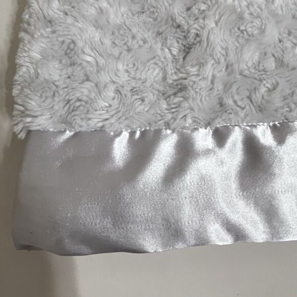 My Blankee White Rosette Swirl Baby Blanket Satin Trim Security Blanket Lovey - Picture 14 of 16